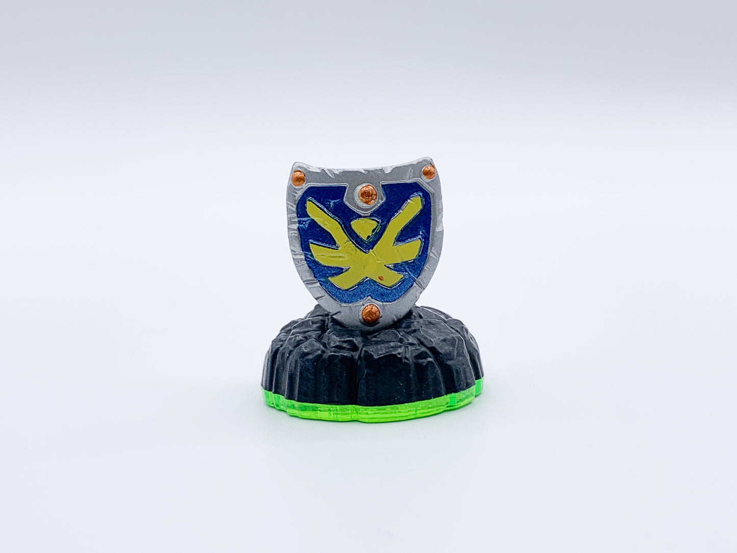 Sky-Iron Shield Magic Item • Skylanders Spyro’s Adventure