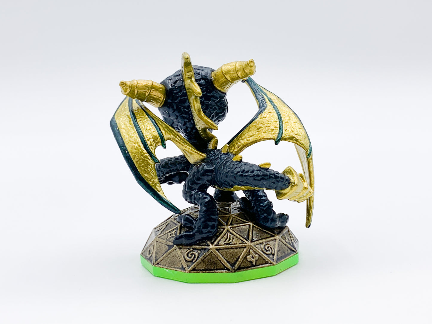 Legendary Spyro (Series 1) Skylander • Skylanders Spyro’s Adventure