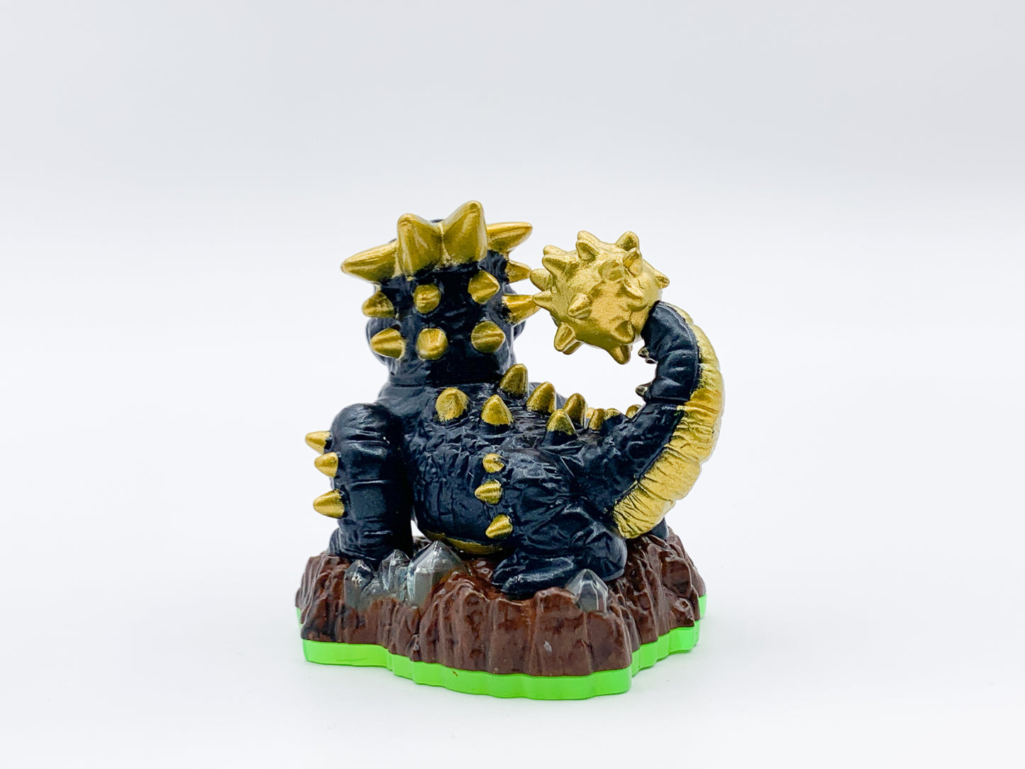 Legendary Bash (Series 1) Skylander • Skylanders Spyro’s Adventure