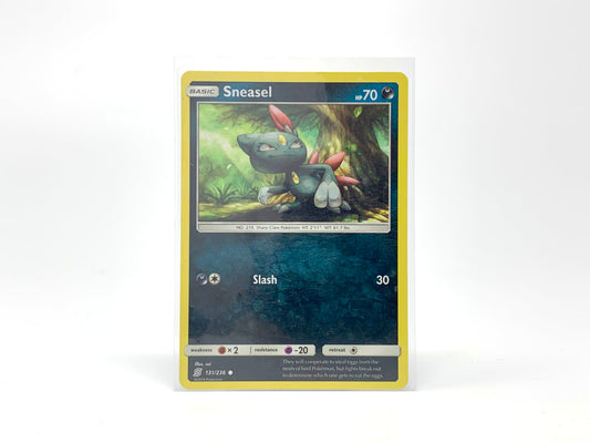 Sneasel [Dark] • Pokemon Card