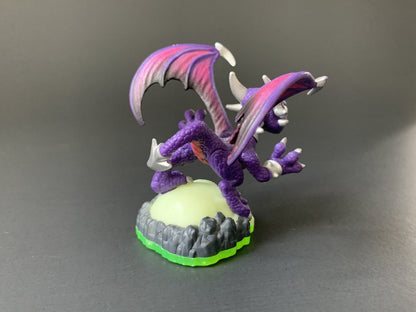 Cynder (Series 1) Skylander • Skylanders Spyro’s Adventure