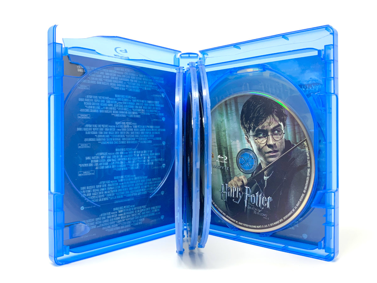 Harry Potter: The Complete 8-Film Collection: Chamber of Secrets / Deathly Hallows Part 1 & 2 / Goblet of Fire / Half-Blood Prince / Order of the Phoenix / Prisoner of Azkaban / Sorceror's Stone *Box Set* • Blu-ray
